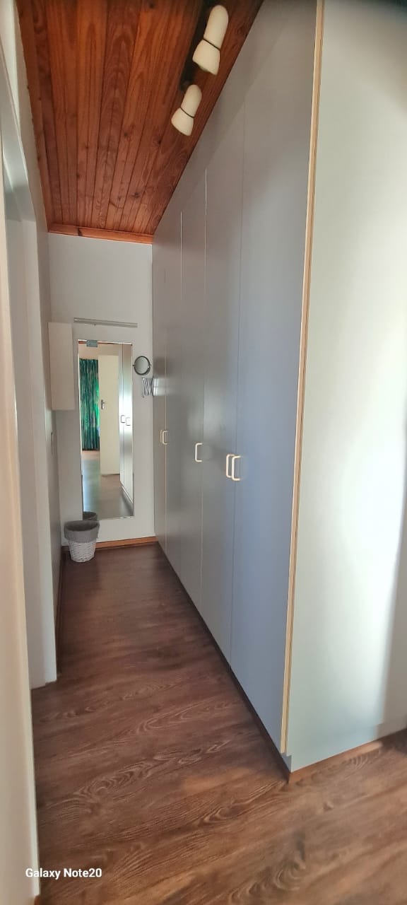 4 Bedroom Property for Sale in Wavecrest Eastern Cape